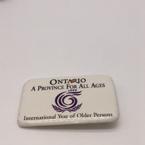 Ontario- A Province For All Ages 1999 Pinback